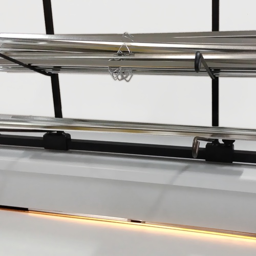 Blat roboczy, zasobnik listew i podświetlenie obszaru roboczego