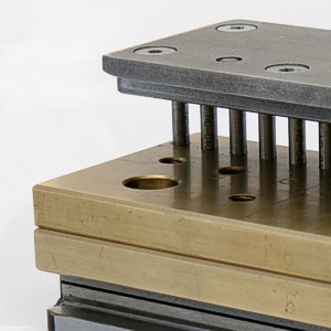 Narzędzie perforujące, otwory okrągłe, skok 3:1