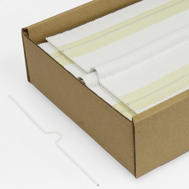 Pakietowane zawieszki do kalendarzy wielokartkowych, w kolorze białym