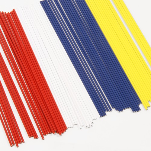 Proste patyki, z których formuje się zwieszki do kalendarzy