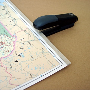 Rurki PVC do oprawy map i plakatów.