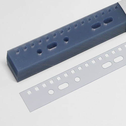 Otwory kwadratowe 4x4 mm, dla spirali o skoku 3:1